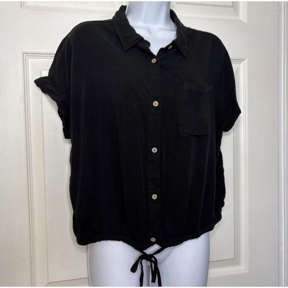 XL No Boundaries Cotton Button Down